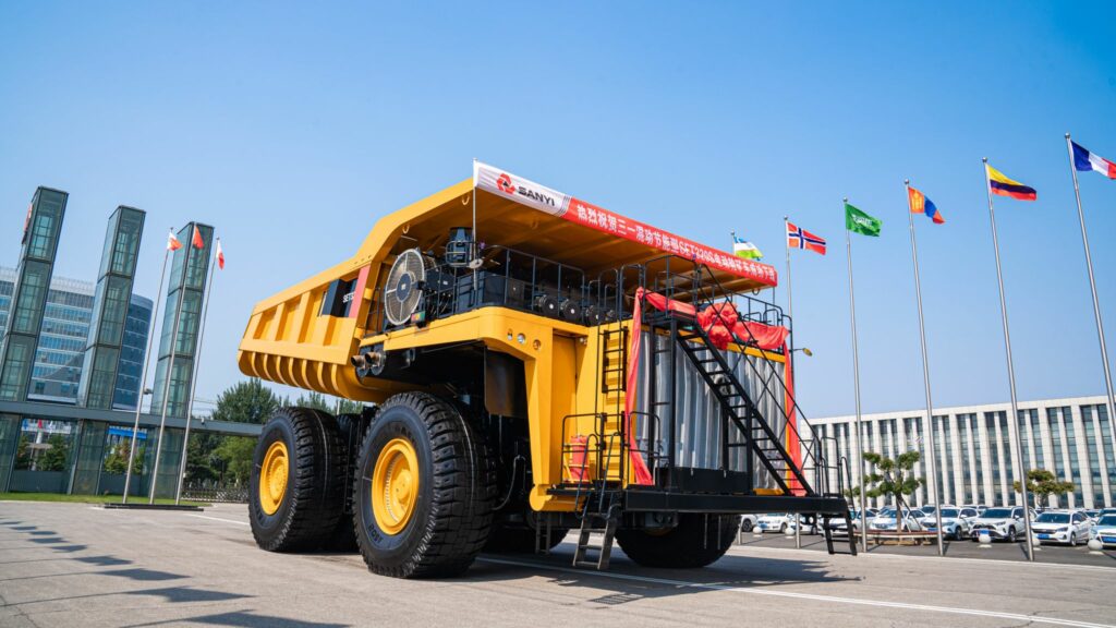 SANY launches SET320S hybrid mining truck in Shenyang