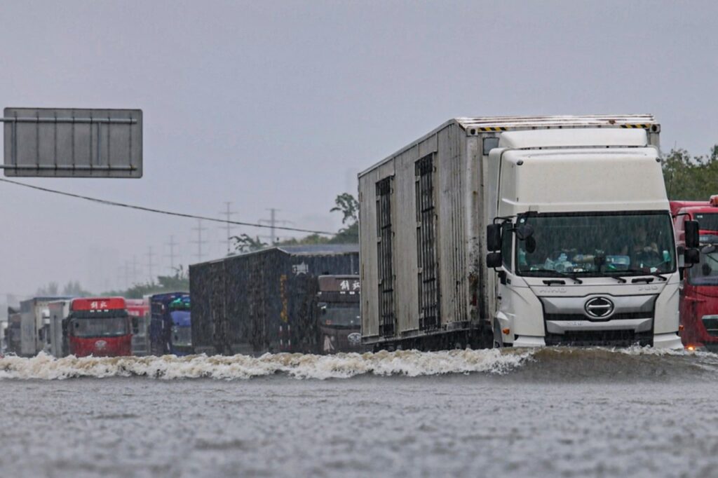 11 killed by mudslide in China as heavy rains from tropical storm Gaemi drench region | KTAB