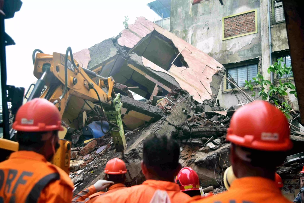 3 dead in Navi Mumbai building collapse