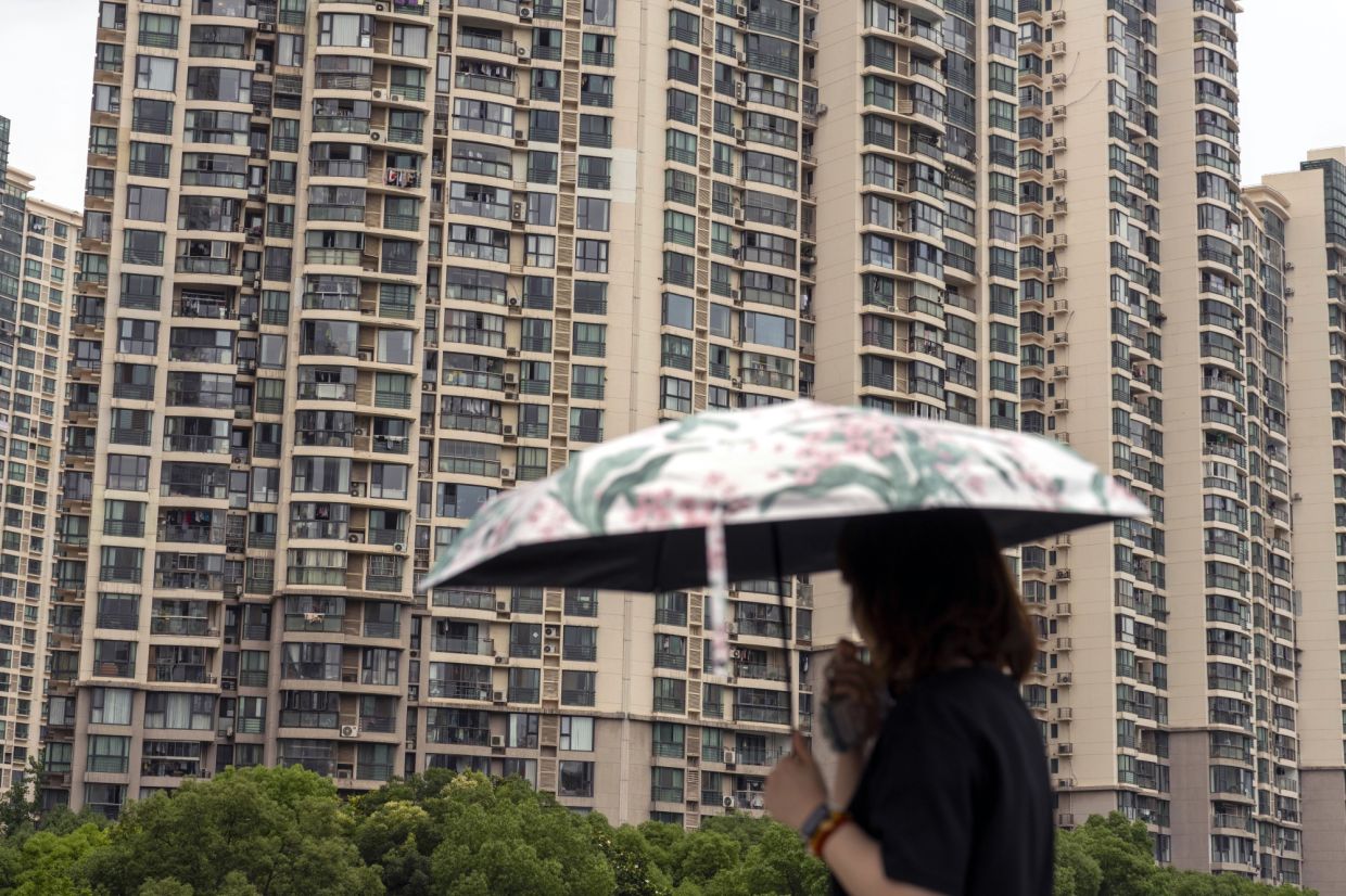 China home sales slump drags on despite rescue effort