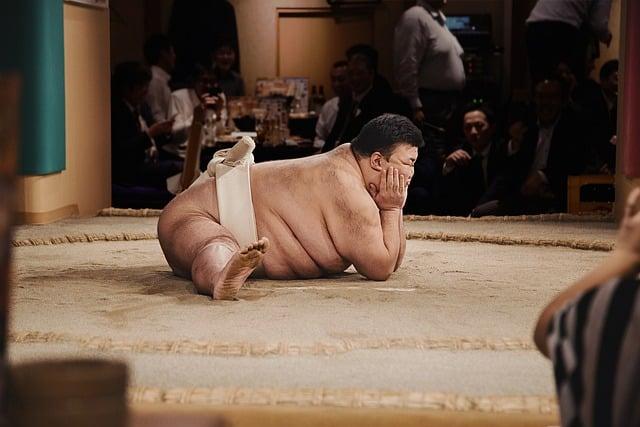 Sumo Showdown: Hoshoryu Claims victory Over Title Contender