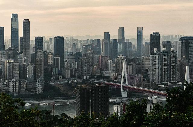 The Allure of Chongqing's Night markets Captured on Social Media