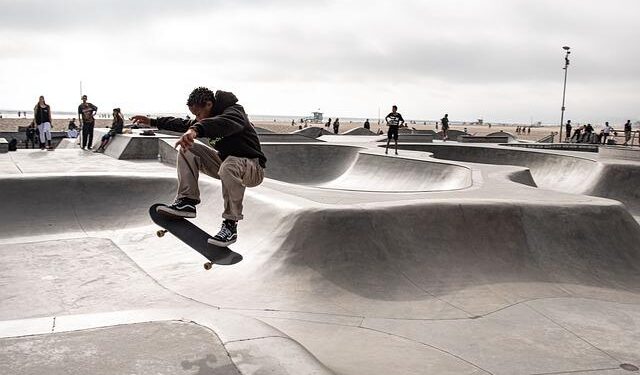 Baghdad’s first skatepark offers boarders rare respite – Khaleej Times