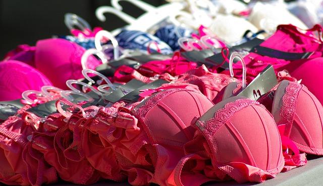 Chinese lingerie brand to open more offline stores – China Daily