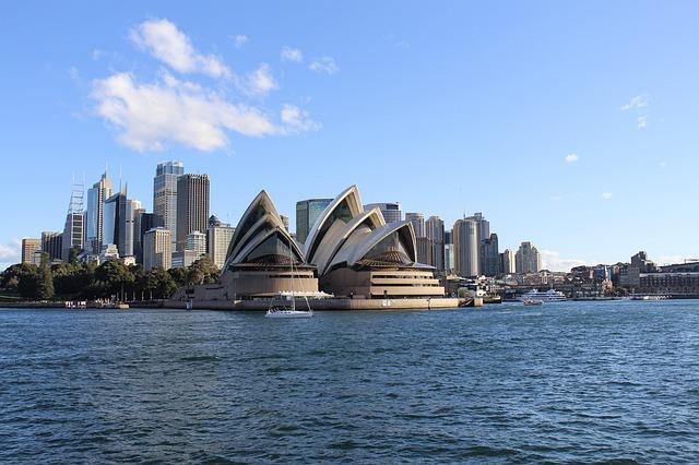 Oceania President Highlights Strategic Importance of Advisors in Client Retention