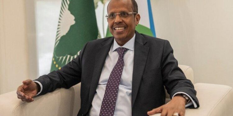 H.E. Mahmoud Ali Youssouf, H.E. Ambassador Selma Malika Haddadi, and 4 Commissioners elected to leadership positions in the African Union Commission elections – African Union