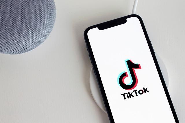 TikTok's Influence on Weekend travel Choices