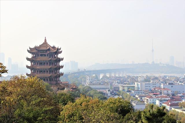 Exploring the Innovative Design of Wuhan's West and East Lake Cultural Center