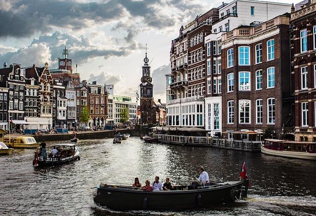 World’s First 3D-Printed Steel Bridge In Amsterdam – Worldatlas.com