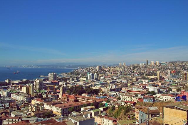 Wind Patterns and Coastal Conditions in Valparaíso