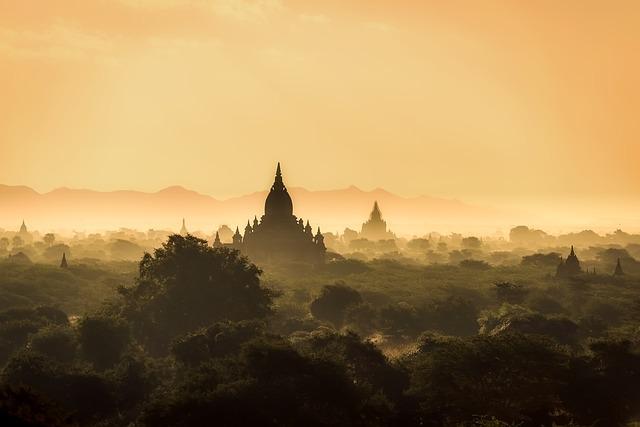 Impact of Extreme Heat on Daily Life in Myanmar