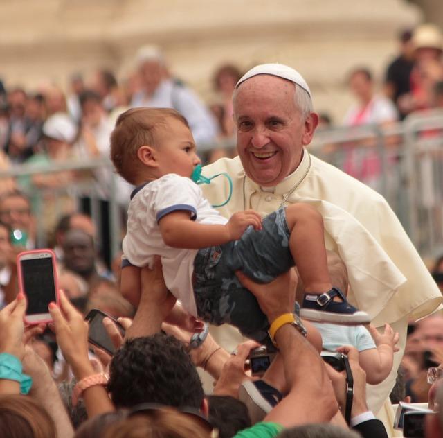 Medical Insights: Understanding the Conditions Leading ​to ⁢Pope Francis's Admission