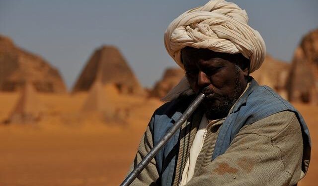 Sudan’s army advances in central Khartoum amid fighting with rebel faction – TRT World