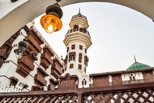 exploring​ the vibrant ‍Streets of ⁣Jeddah