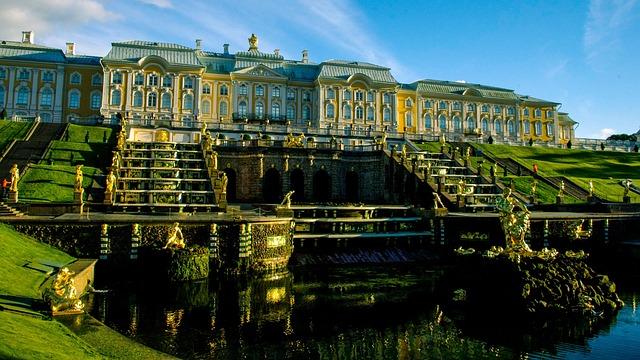 Embracing Nature: Iconic ⁣Parks and Scenic ⁤Waterways⁢ in‌ St. Petersburg