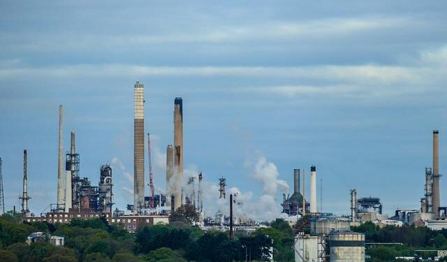 China’s oil refinery output falls from a year ago for a seventh month – Reuters