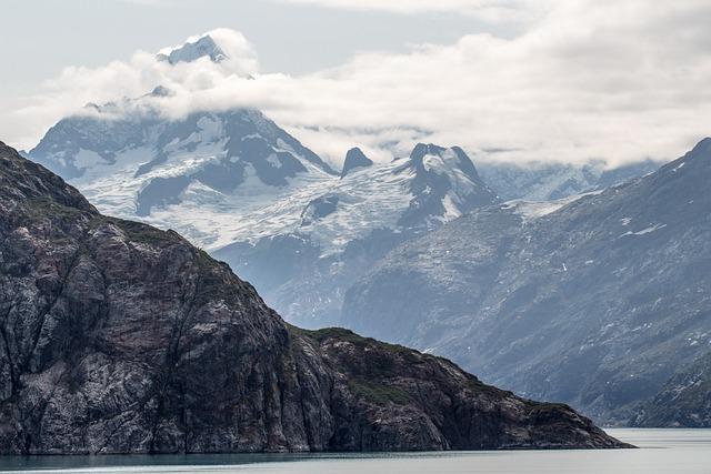 Itineraries and Shore Excursions: What Guests Can ⁣Expect in Alaska