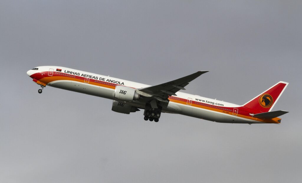 TAAG Angola Airlines Launches Operations From New $3 Billion Chinese-Built Airport – Simple Flying