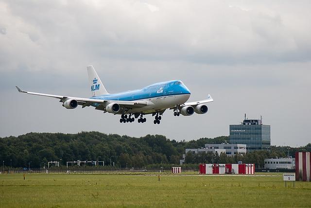 Economic Implications of Increased Capacity at Schiphol Airport