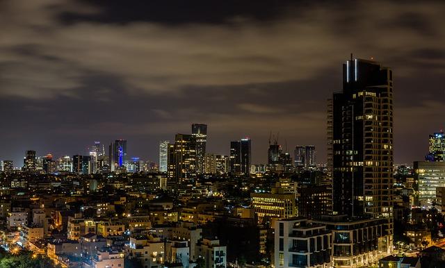 Police briefly block exits at Tel Aviv protest, elderly people reportedly pushed to the ground – The Times of Israel