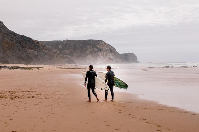 Shark Attack Presumed Dead as Melbourne Surfer Tragically Mauled at Popular Western Australia Beach, Raising Concerns for Tourism – Travel And Tour World