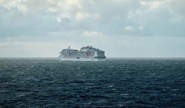 Fire ignites on former cruise ship in Tianjin, China – Baird Maritime