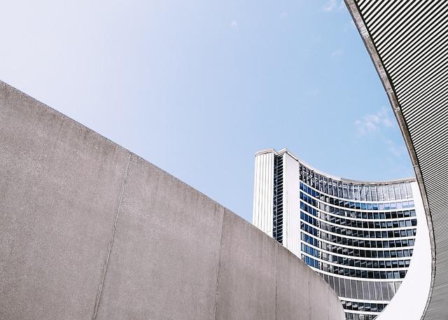 Examining the Economic Impact of the Megatower on Toronto's Skyline