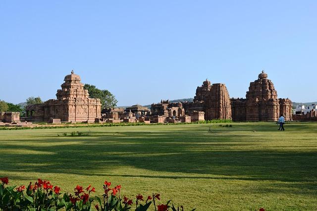 Future Initiatives:⁢ How ​Bengaluru City University Can ⁣Further Promote Economic Growth and Education