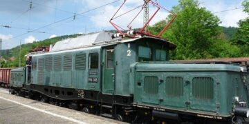 E94 – The Impulso Podcast – Disneyland or Cyberpunk: how does this Chinese restaurant serve 40,000 diners a day? – The Low Down – Momentum Works