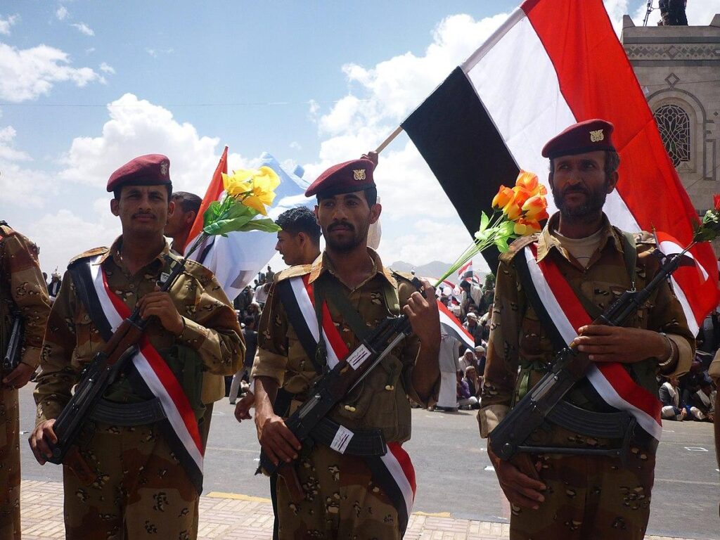 Yemeni army targets Tel Aviv, US warships in retaliation to deadly Hodeidah attack – thecradle.co