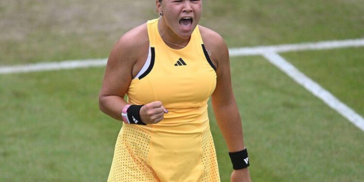Diana Shnaider vs. Anastasija Sevastova: Where to Watch, Madrid Preview, Betting Odds – Tennis.com