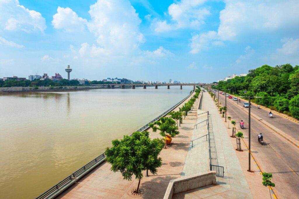 In Ahmedabad, thousands labelled ‘Bangladeshi illegal immigrants’, detained; activists call operation illegal – Maktoob Media