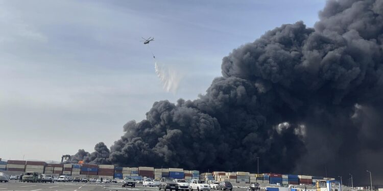 Explosion caused by ‘external source’ hits ship off Saudi Red Sea port of Jiddah – The Times of Israel