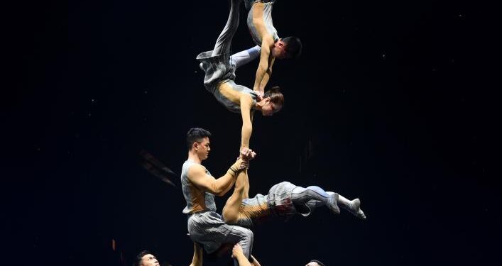 11th China Acrobatic Exhibition held in Jinan, E China – People’s Daily Online