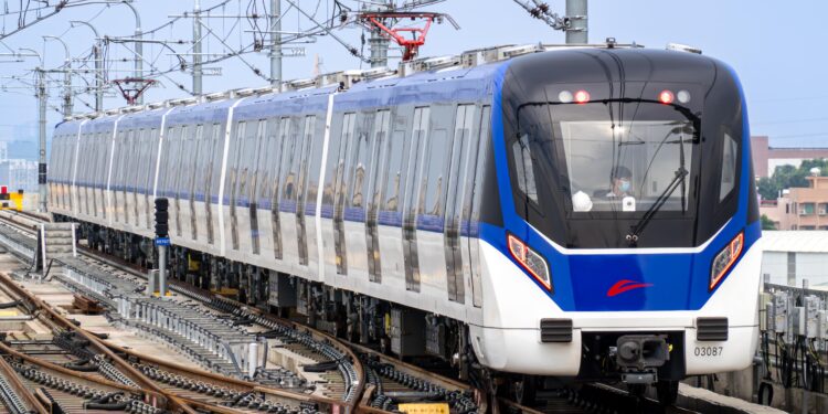 Two sections of Foshan Line 3 open on the same day – Railway Gazette International