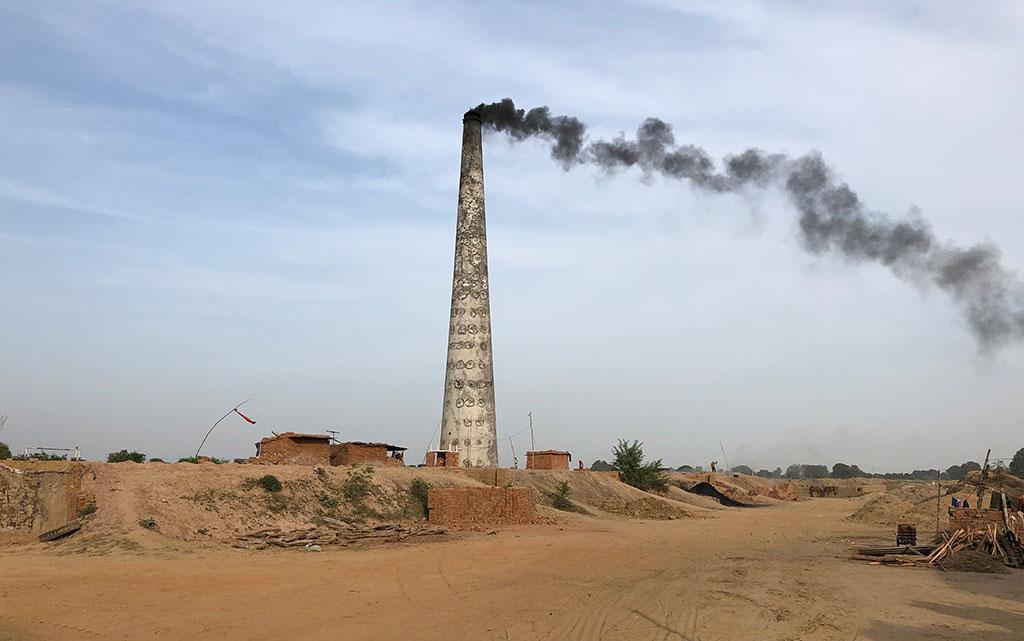 Asia Album: Traditional brick kilns in Dhaka, Bangladesh – Xinhua