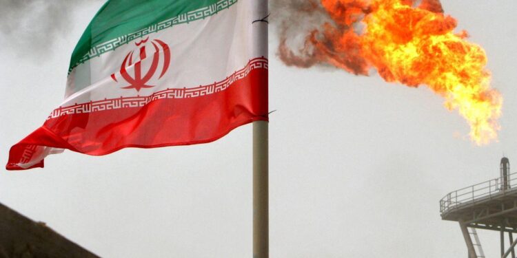 Iran Could Lose Iraq: The Axis of Resistance Is Primed to Take Another Hit – Foreign Affairs