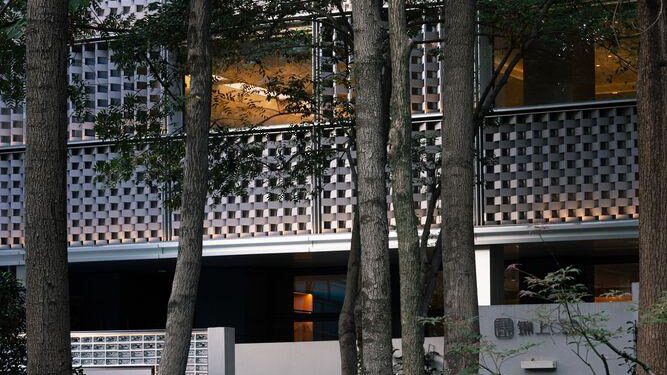 Jinshang OCC Restaurant at the Nanjing Drum Tower / BUZZ/ Büro Ziyu Zhuang – ArchDaily