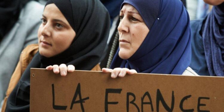 French Muslims decry religious hatred as mosque stabbing suspect arrested – The Guardian