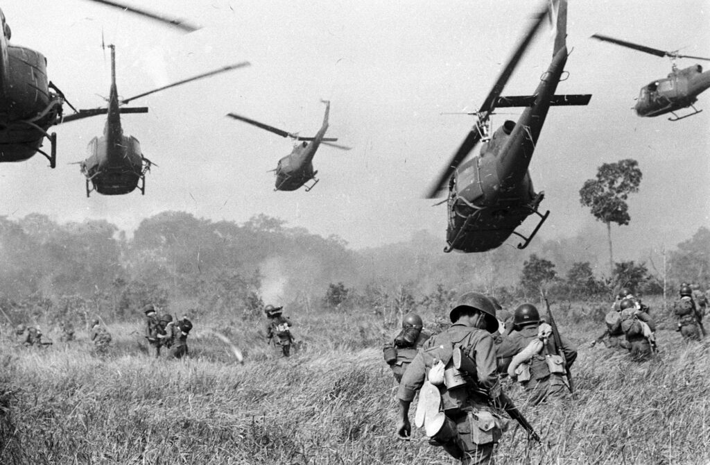 During the Vietnam War, this luxury hotel sheltered celebs like Joan Baez and Jane Fonda from US air raids – CNN
