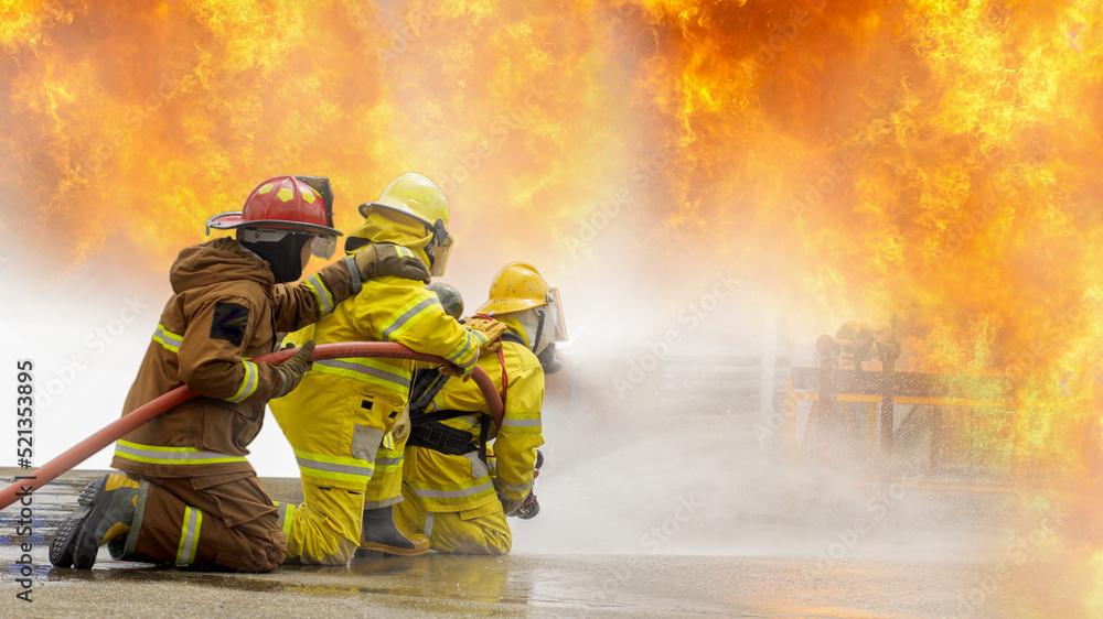 More than 100 firefighters battle blazes on South Africa’s Table Mountain in Cape Town – AP News