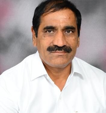 Cheating case: ‘Absconding’ former Haryana Congress MLA Dharam Singh Chhoker arrested from Delhi hotel – Times of India