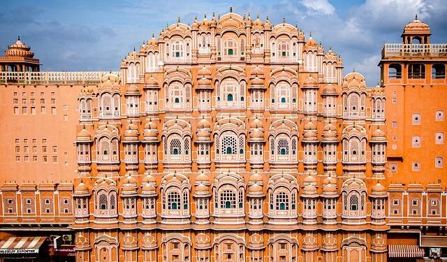 The Oberoi Rajvilas, Jaipur: a tropical paradise inside India’s Pink City – Yahoo Life UK