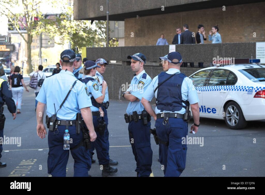 A Sydney police officer confronted a mass murderer. Her backup was a carpenter and construction worker wielding bollards – The Guardian