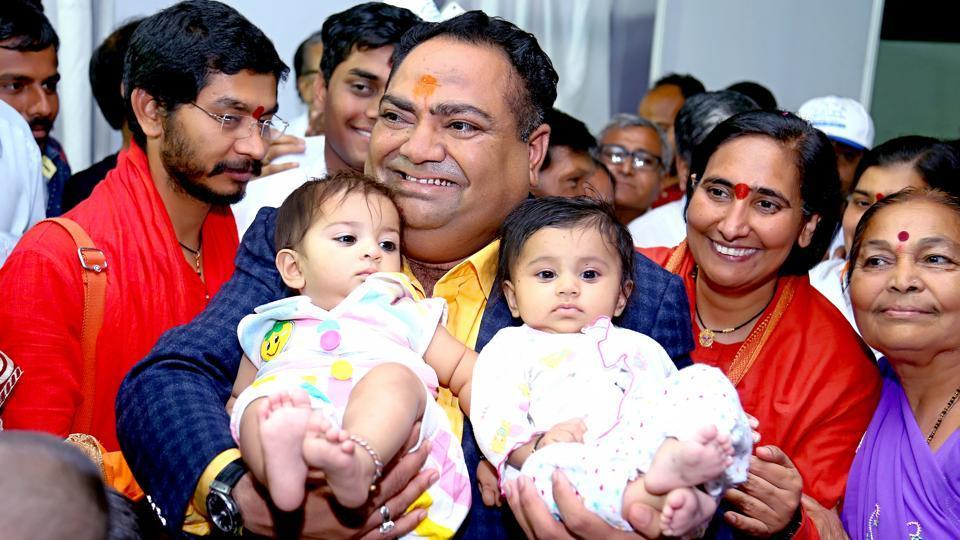 Meet Lavji Daliya ‘Badshah’, a Surat-based Dimond merchant, who owned India’s first Tesla Cybertruck worth Rs – India.Com