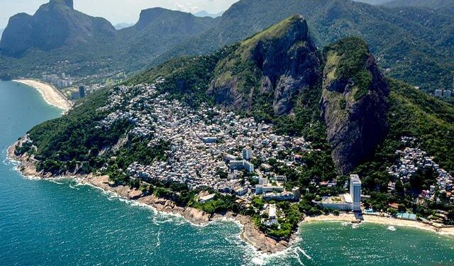 Home in Brazilian favela is finalist in international architecture competition – EL PAÍS English