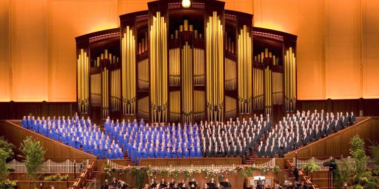 The Tabernacle Choir Performs Its First Concert in Peru – newsroom.churchofjesuschrist.org