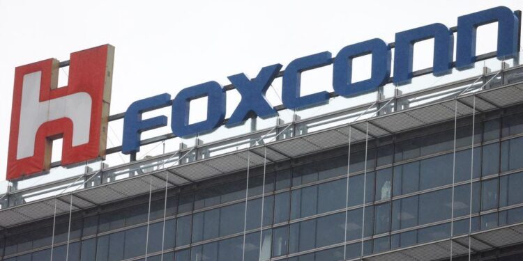Busting the myth of Foxconn’s recent “return” to Henan – bjreview.com