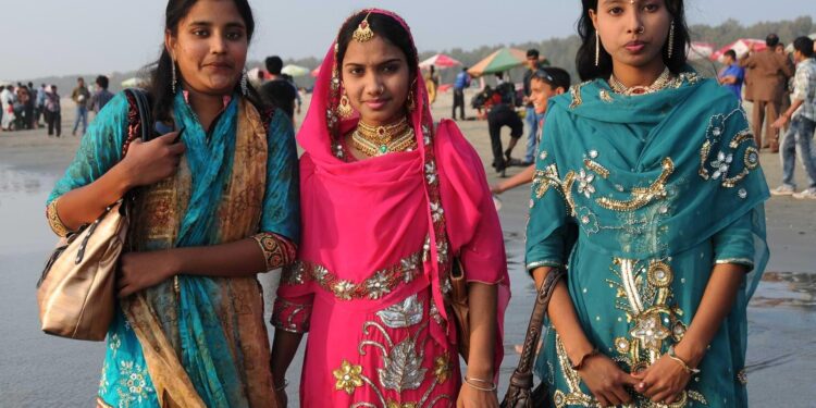 Bangladesh, China Launch Direct Flight Service To Kunming From Chittagong, boosting medical tourism – Travel And Tour World