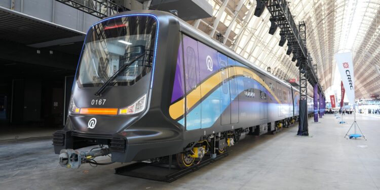 World’s first carbon fiber metro train begins passenger service in E.China’s Qingdao – Ecns.cn